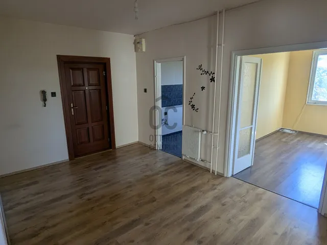 Eladó lakás Aszód 70 nm