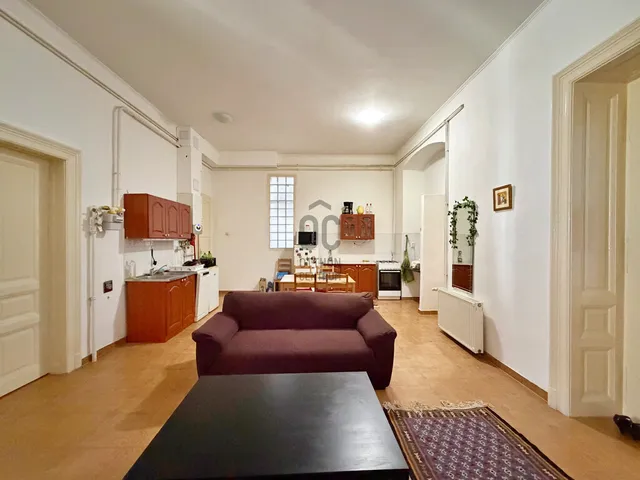 Eladó lakás Budapest VI. kerület 93 nm