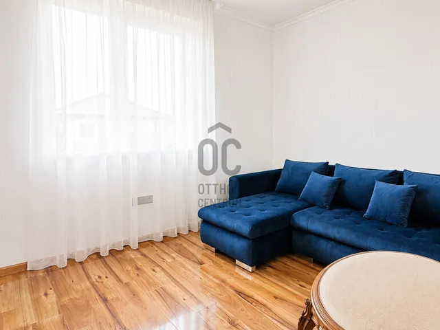 Eladó ház Budapest XVIII. kerület, Szemeretelep 244 nm