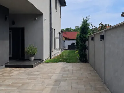 Eladó ház Budapest XVIII. kerület, Szemeretelep 244 nm