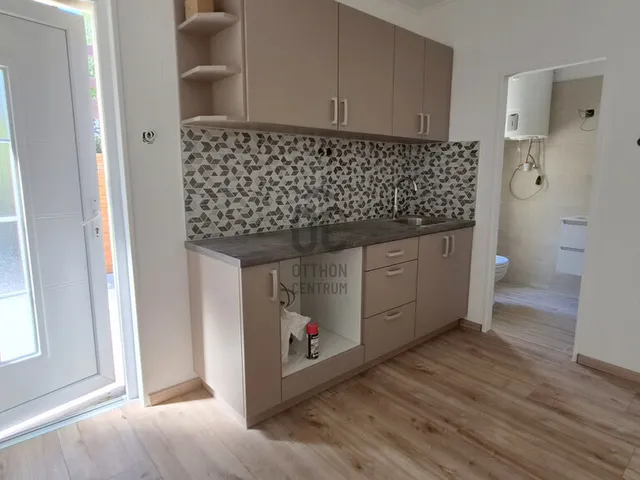 Eladó ház Budapest XXI. kerület, Királyerdő 42 nm