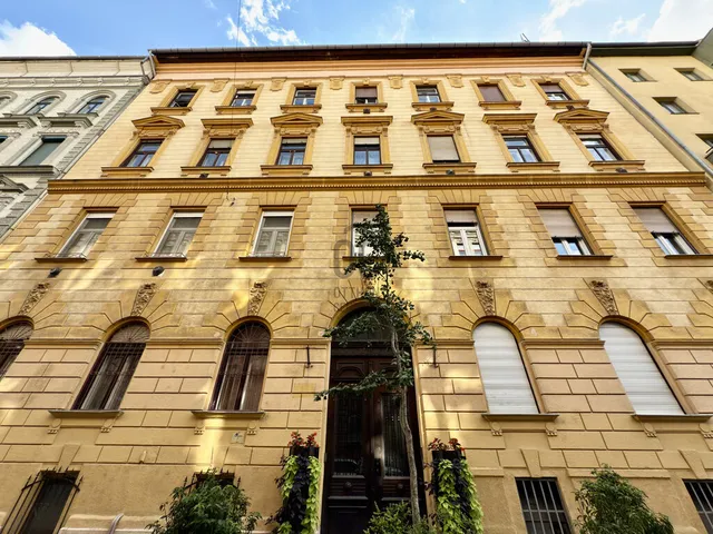 Eladó lakás Budapest VI. kerület 125 nm