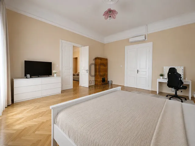 Eladó lakás Budapest X. kerület, Óhegy 149 nm