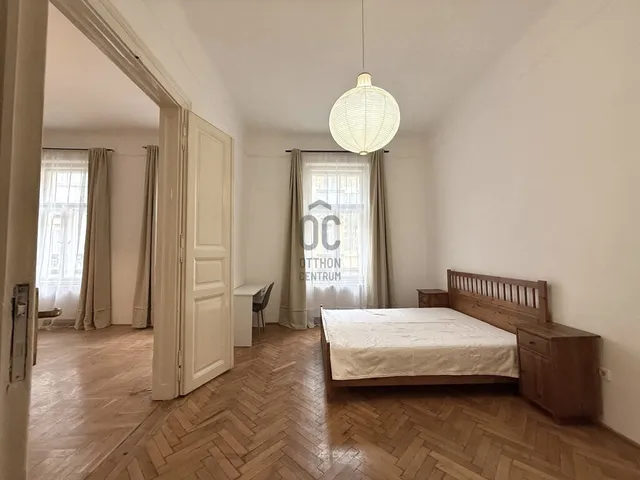 Eladó lakás Budapest VI. kerület 87 nm