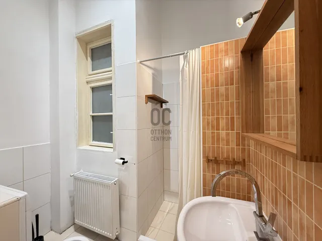 Eladó lakás Budapest VI. kerület 87 nm