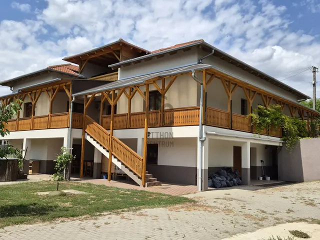 Eladó ház Gomba 540 nm