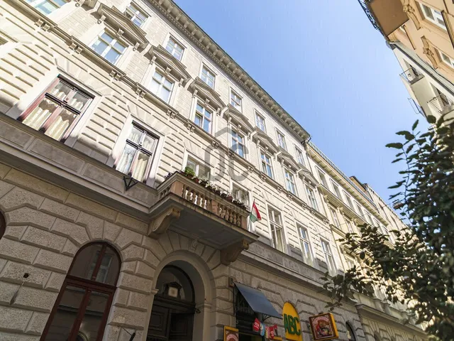 Eladó lakás Budapest VI. kerület 38 nm