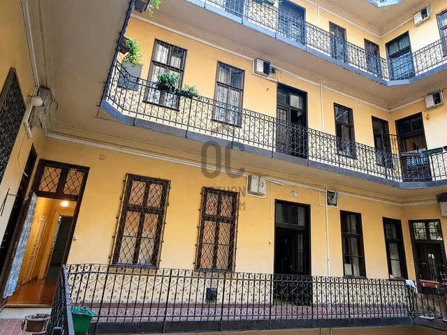 Eladó lakás Budapest VIII. kerület, Palotanegyed 104 nm