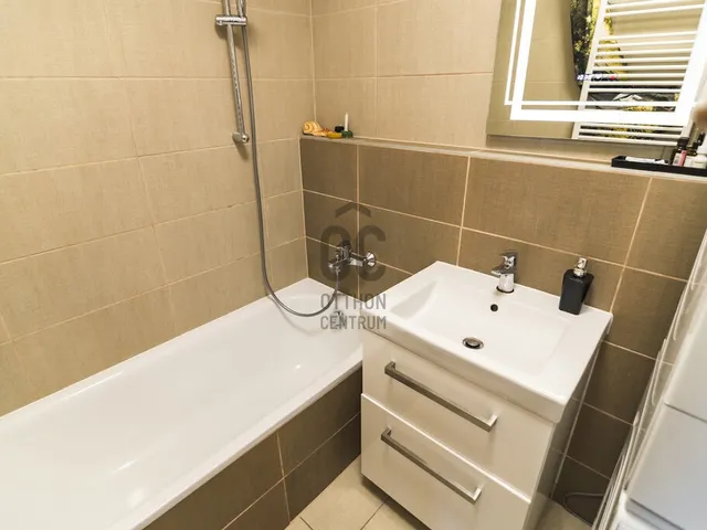 Eladó lakás Budapest XI. kerület, Spanyolrét 60 nm