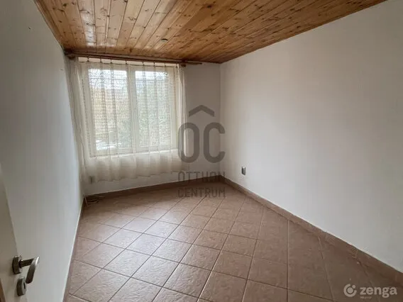 Eladó kereskedelmi és ipari ingatlan Budapest XVIII. kerület, Bókaytelep 818 nm