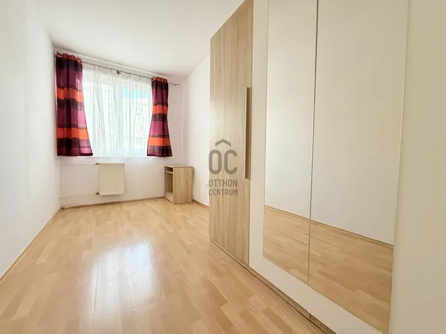 Eladó lakás Budapest XIV. kerület, Herminamező 42 nm