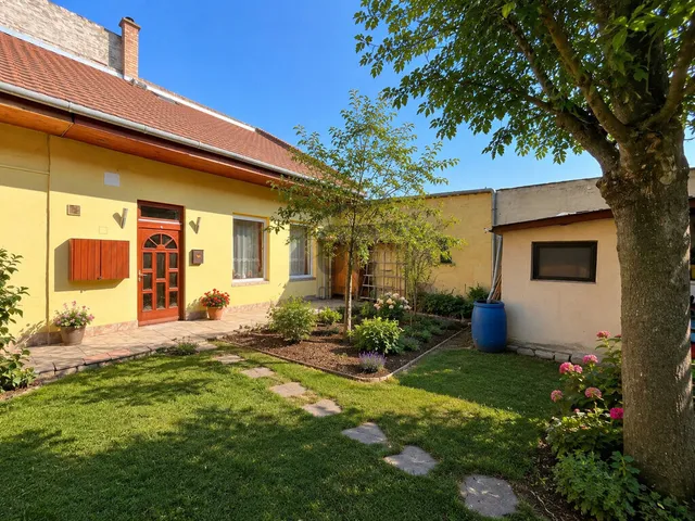 Eladó lakás Budapest X. kerület, Óhegy 32 nm
