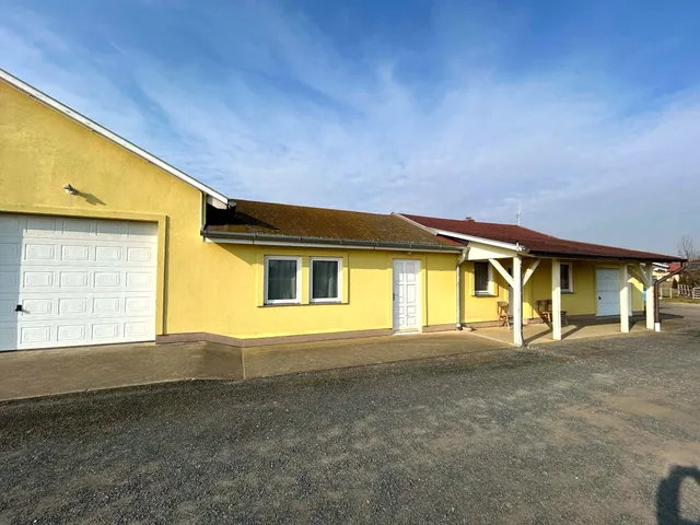 Eladó mezőgazdasági ingatlan Balogunyom 341 nm