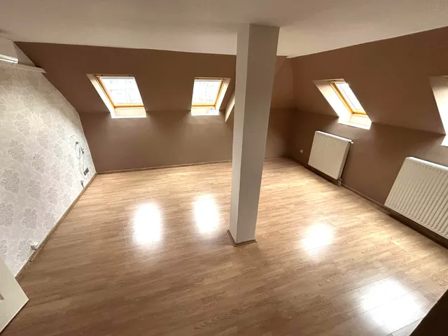 Eladó lakás Szombathely, Oladi lakótelep 60 nm