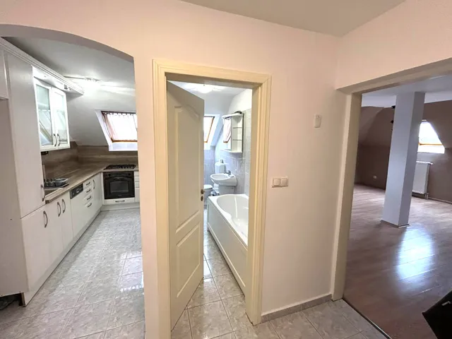 Eladó lakás Szombathely, Oladi lakótelep, Kassák Lajos utca 60 nm