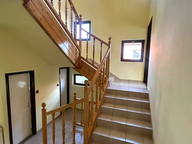 Eladó kereskedelmi és ipari ingatlan Szombathely 350 nm