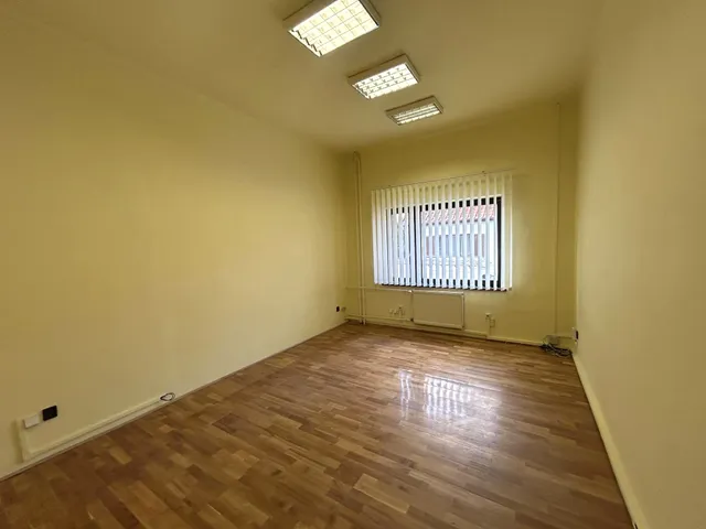 Eladó kereskedelmi és ipari ingatlan Szombathely 350 nm