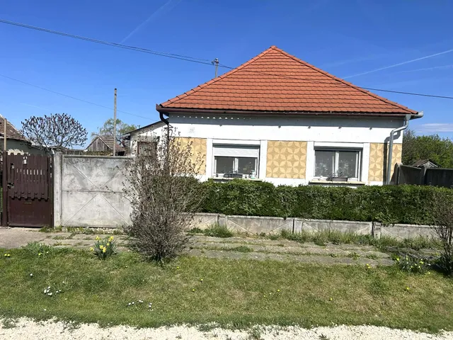 Eladó ház Vát 70 nm