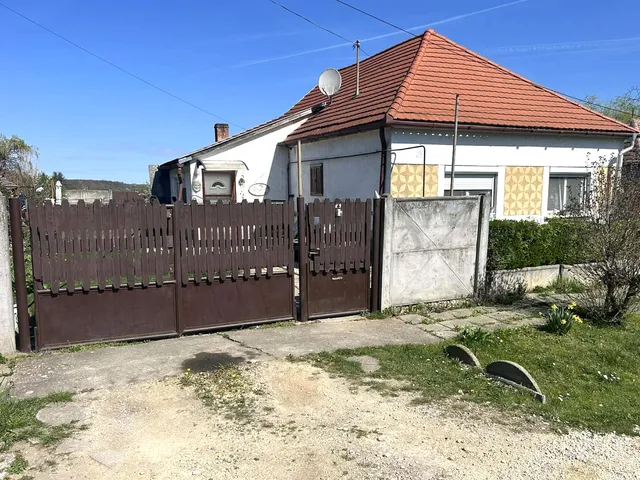 Eladó ház Vát 70 nm