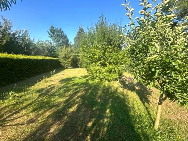 Eladó telek Szombathely, Parkerdő lakókert 765 nm