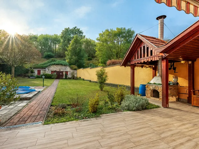 Eladó ház Budajenő, Pátyi utca 200 nm