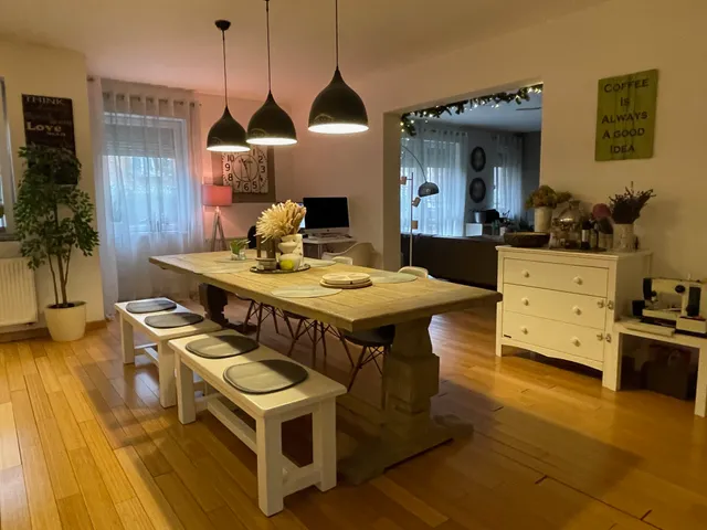 Eladó lakás Budapest XI. kerület, Szentimreváros 145 nm