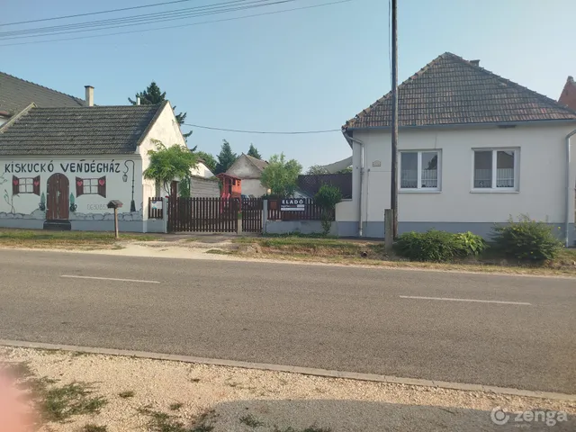 Eladó ház Bakonyoszlop 110 nm