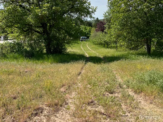 Eladó telek Esztergom, Búbánatvölgy, Zamárd út 17-19 2557 nm