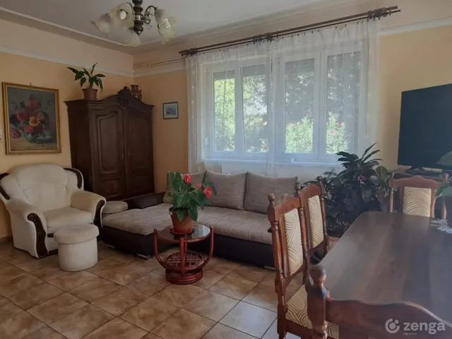 Eladó ház Agárd, Kodály Zoltán tér 9 122 nm