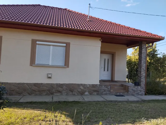 Eladó ház Farmos 85 nm