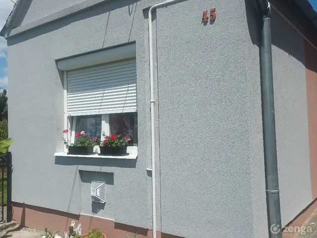 Eladó ház Molnári 44 nm