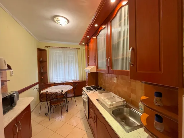 Kiadó lakás Tiszaújváros, Szederkényi út 52 nm