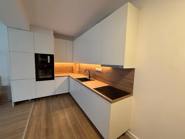 Kiadó lakás Tiszaújváros, Tisza út 73 nm