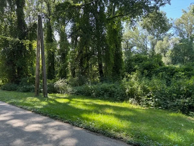 Eladó telek Tiszaújváros, Tiszasziget 570 nm