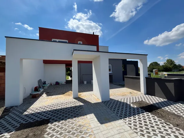 Eladó lakás Tiszaújváros 79 nm