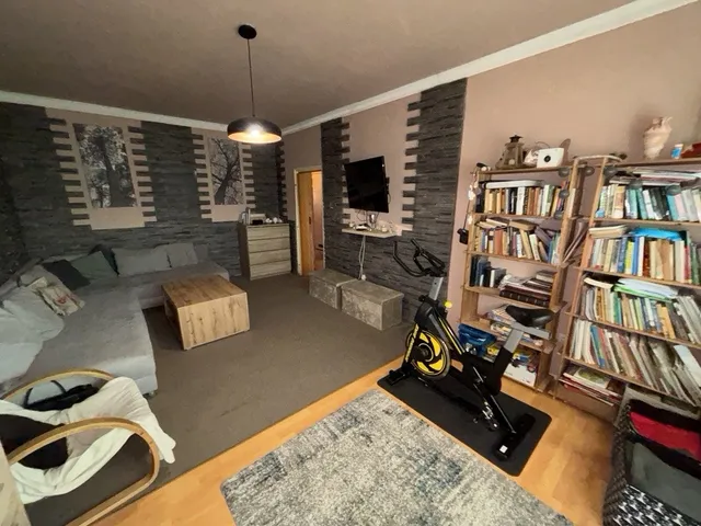 Eladó lakás Tiszaújváros, Építők útja 85 nm