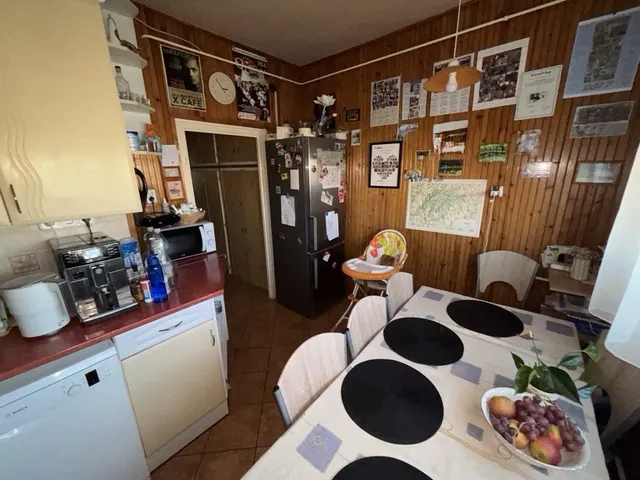 Eladó lakás Tiszaújváros, Építők útja 85 nm