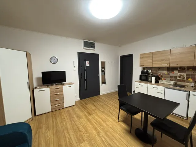 Kiadó lakás Tiszaújváros, Tisza út 28 nm