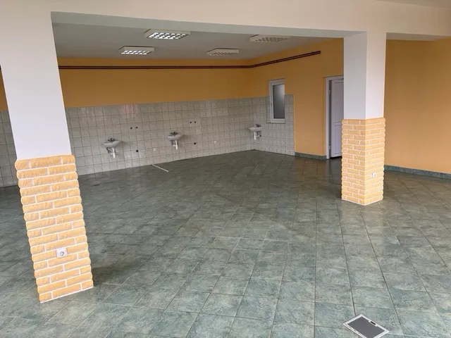 Eladó kereskedelmi és ipari ingatlan Sajóörös 136 nm