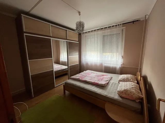 Eladó lakás Tiszaújváros, Szent István út 51 nm