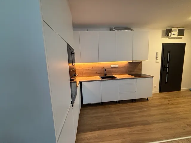 Eladó lakás Tiszaújváros, Tisza út 73 nm