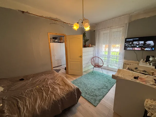 Eladó lakás Tiszaújváros, Munkácsy Mihály út 42 nm