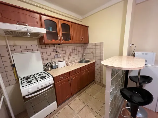 Kiadó lakás Tiszaújváros, Építők útja 41 nm