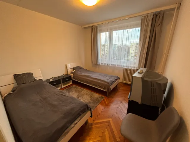 Kiadó lakás Tiszaújváros, Árpád út 51 nm