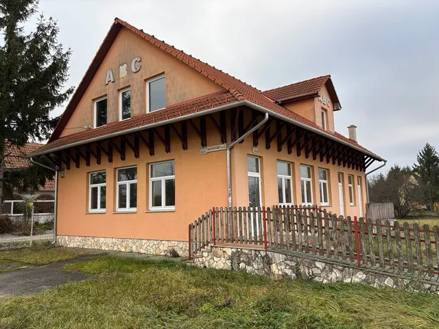 Eladó ház Sajóörös 136 nm