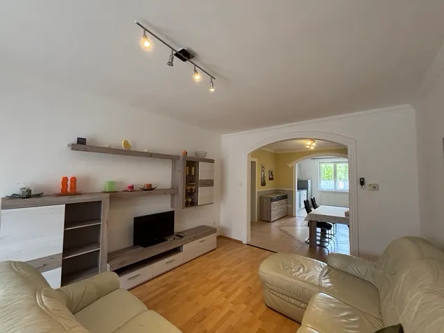 Eladó lakás Tiszaújváros, Kertváros 110 nm