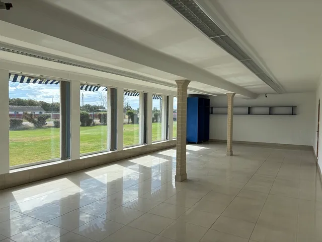 Kiadó kereskedelmi és ipari ingatlan Polgár 100 nm