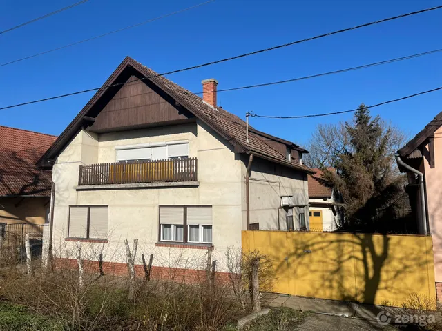 Eladó ház Szeged, Szőreg 150 nm