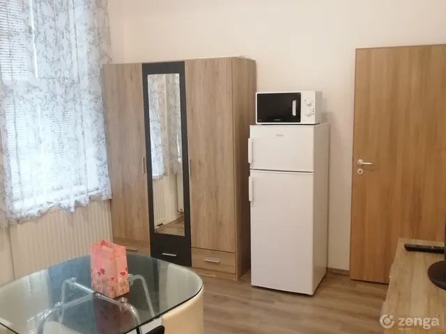 Kiadó lakás Pécs, Belváros 45 nm