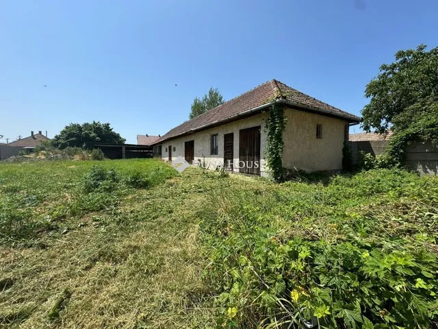 Eladó ház Jászfelsőszentgyörgy 184 nm